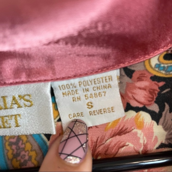 Victorias Secret button up Blouse Floral Paisley - Picture 8 of 8